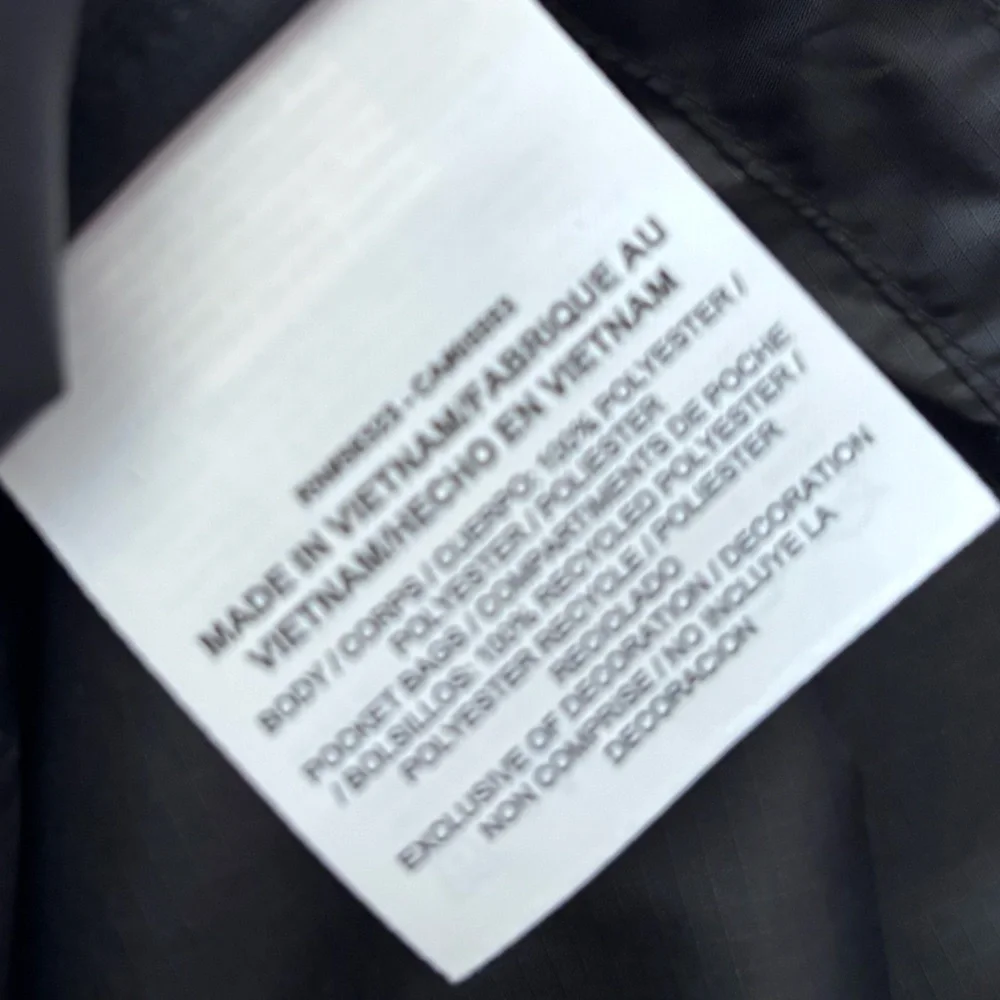 Nike Women's Shield Flash Running Reflective Zip Up Black Gray Jacket, Sz Small